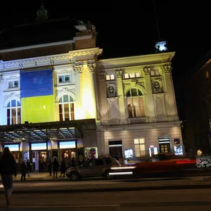 Das Hamburgische Schauspielhaus soll ab 21 Uhr nicht mehr beleuchtet werden.