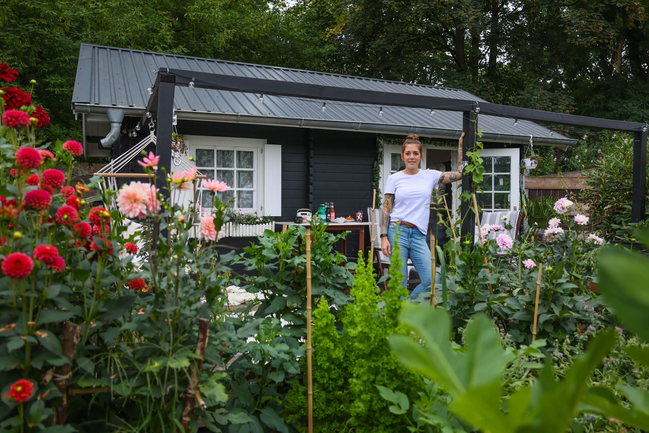 Cini Bläsing in ihrem Kleingartenidyll