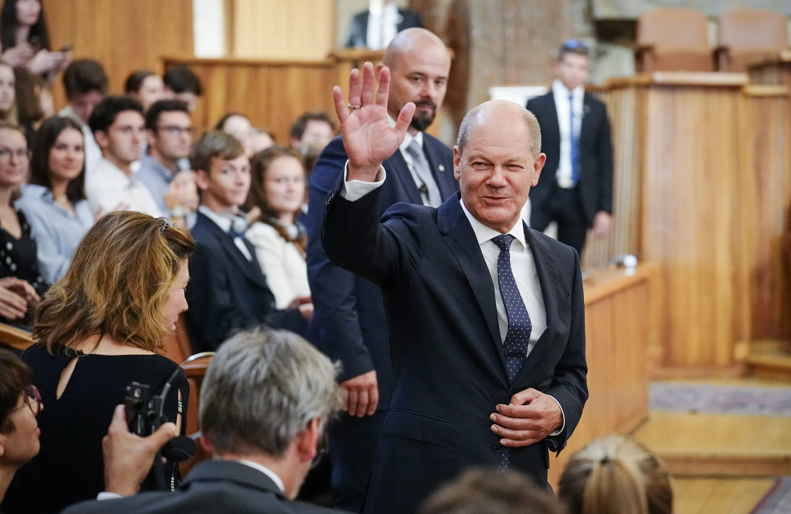 Bundeskanzler Olaf Scholz (SPD) hielt an der Prager Karls-Universität eine europapolitische Rede.