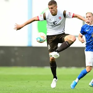 Medic, St. Pauli
