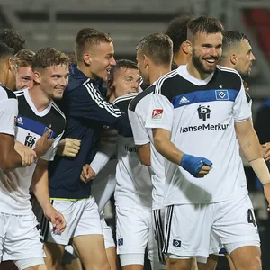 Geschafft! Der HSV feierte in Nürnberg seinen achten Auswärtssieg in Folge.
