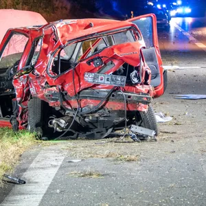 Unfall auf Autobahn bei Hamburg – dreo Schwerverletzte