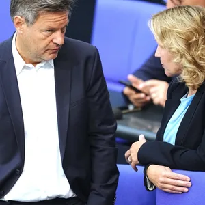 Aufnahme der Minister während einer Debatte im Bundestag.