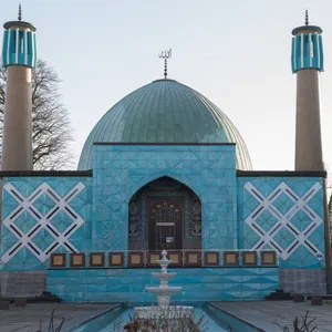 Farbanschlag auf Moschee in Hamburg – Mitarbeiter verletzt