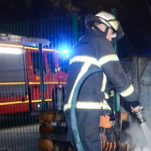 Neun Brandstiftungen in Billstedt – Polizei jagt unheimlichen Zündler