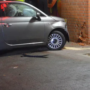 Der Fiat und der Audi wurden nach dem Unfall abgeschleppt.