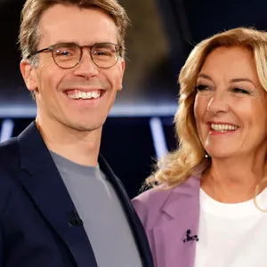 Johannes Wimmer und Bettina Tietjen bei der Aufzeichnung der „NDR Talk Show“. Diese soll Wimmer weiter moderieren, andere Formate jedoch nicht.