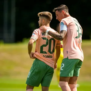 Bremens Österreicher unter sich: Romano Schmid und Marco Friedl