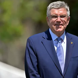 IOC-Präsident Thomas Bach fordert eine Teilnahme russischer Athleten bei Olympia unter neutraler Flagge.