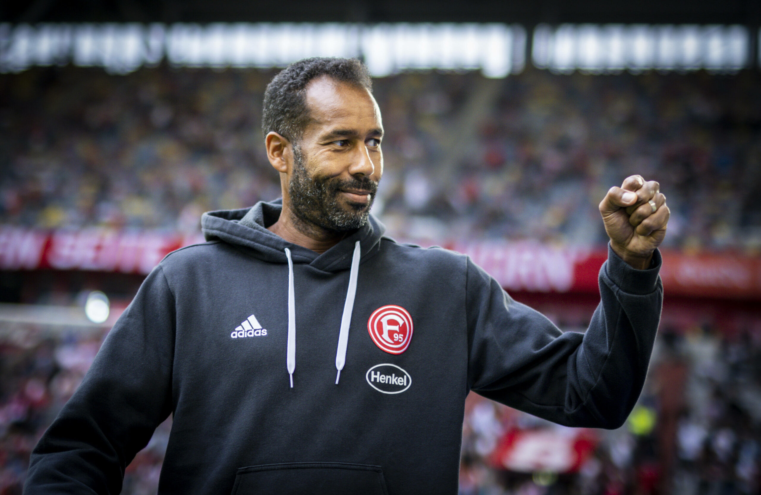 Düsseldorfs Coach Daniel Thioune hat als Gegner noch nie im Volksparkstadion gewonnen. Ihn erwartet ein „besonderes Spiel“.