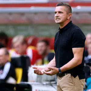 Regensburgs Trainer Mersad Selimbegovic