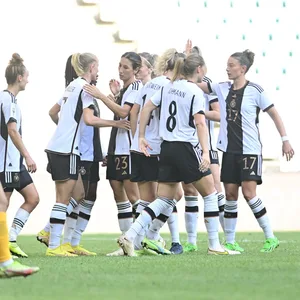 Die deutschen Fußball-Frauen beim Torjubel.