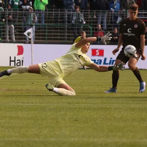 Dennis Smarsch (l.) und Marcel Beifus waren zwei der Profis, die gegen Havelse zum Einsatz kamen (hier in der Vorwoche gegen Lübeck).