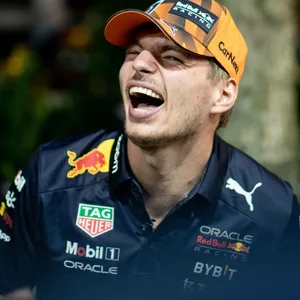 Max Verstappen könnte das Lachen nach einem Medienbericht bald vergehen.