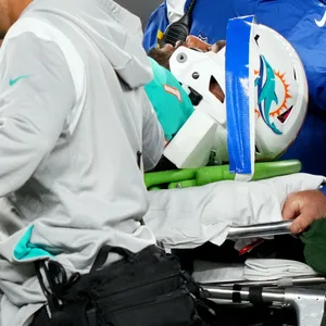 Tua Tagovailoa wurde nach seinem schweren Unfall ins Krankenhaus abtransportiert.