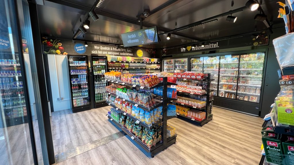 Edeka Nord erster autonomer Store Innenansicht.