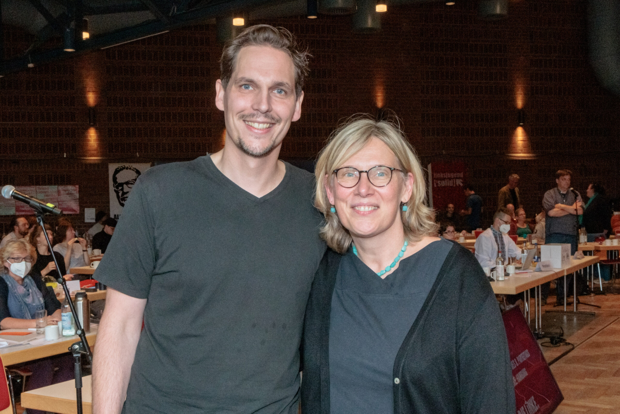 Sabine Ritter und Thomas Iwan, die zum realpolitisch-pragmatischen Flügel gehören, sind die neue Doppelspitze der Linken in Hamburg.