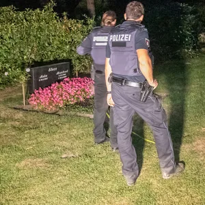 Schüsse auf Ohlsdorfer Friedhof – Polizei sucht Pistolenmann