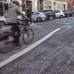 Radweg an der Friedensallee.