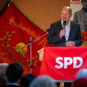 Bundeskanzler Olaf Scholz spricht auf dem 100. Jubiläum der SPD Rahlstedt.