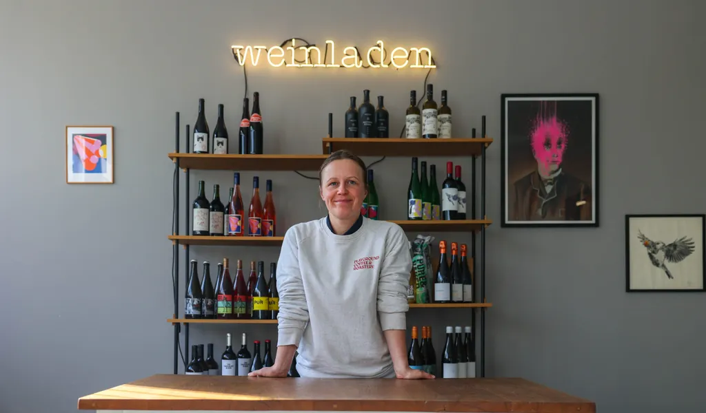 Stephanie Döring (39) vom „Weinladen St. Pauli“: „Der Flaschenmangel ist ein Riesenproblem.“