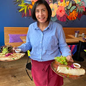 Maria, Restaurant Chango