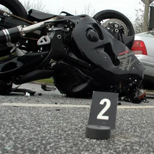 Im Norden: Motorradfahrer aus Hamburg bei Unfall schwer verletzt