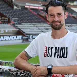 Jan-Philipp „Schnecke“ Kalla bekommt endlich seinen Abschied am Millerntor.