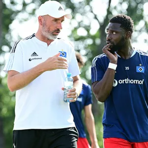 HSV-Trainer Tim Walter (l.) und Stephan Ambrosius