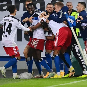 HSV Jubel gegen Düsseldorf