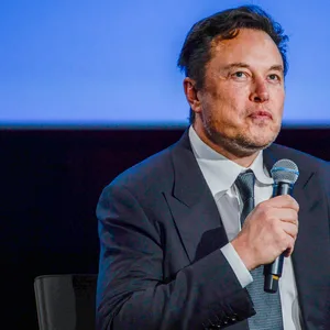 Medienberichten zufolge hat Elon Musk am Donnerstag den Kurznachrichtendienst Twitter gekauft.