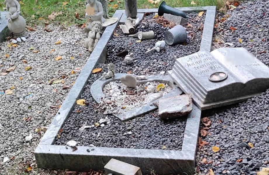 Auf einem Friedhof in Groß Varchow wurde ein großer Schaden angerichtet. (Symbolbild)