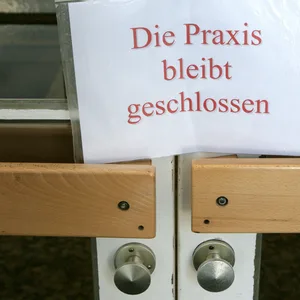 Am Mittwoch protestieren auch Hamburger Arztpraxen gegen die Sparpläne der Bundesregierung. (Symbolbild)