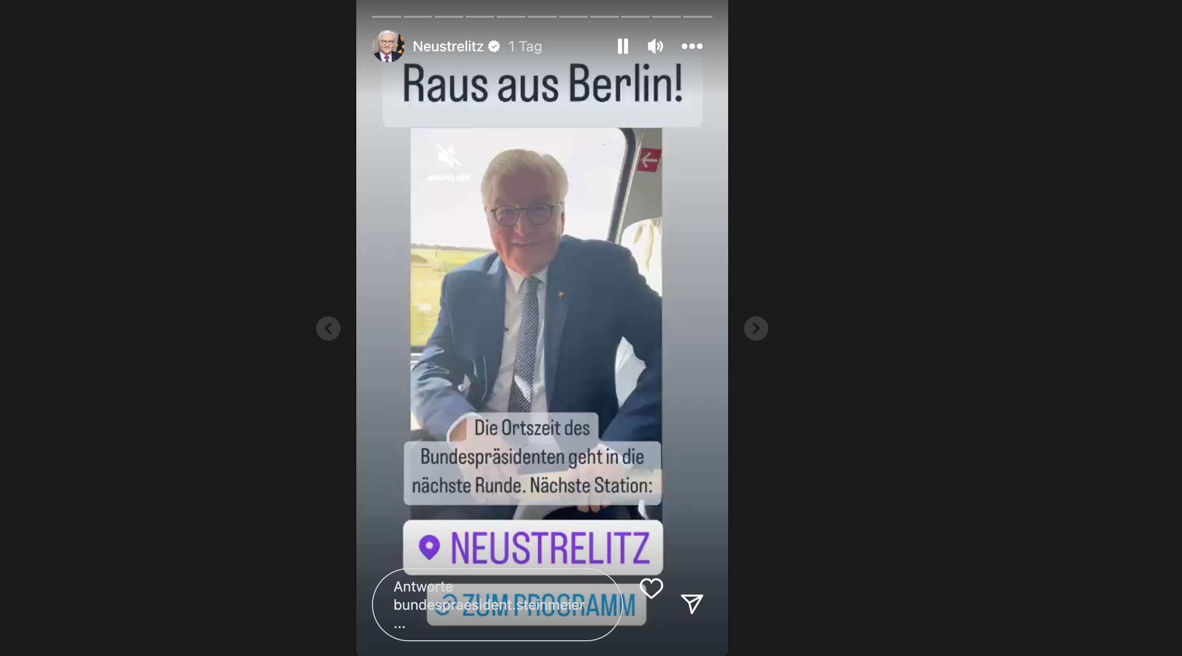 Für einen kurzen Videoclip legte Bundespräsident Frank-Walter Steinmeier im Zug seine Maske ab.
