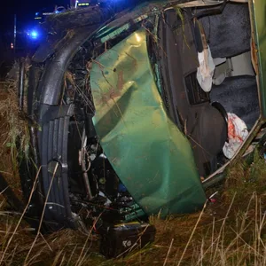 Bei Hamburg: Suff-Fahrer bei Unfall schwer verletzt