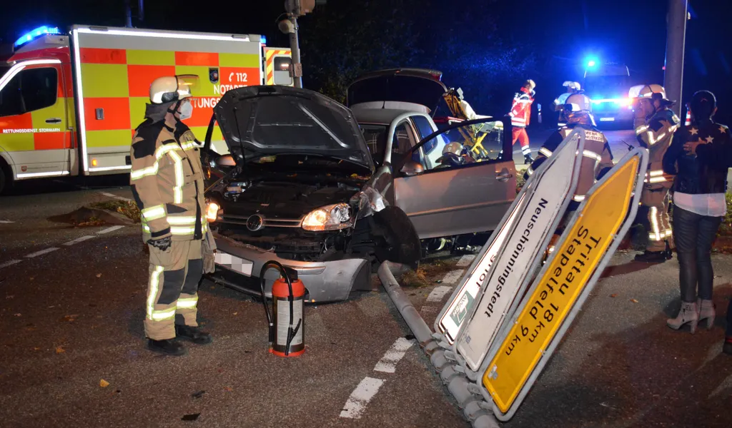 Bei Hamburg: Betrunkener Fahrer bei Unfall verletzt