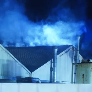 Am MIttwochabend stand eine Produktionshalle in Kaltenkirchen in Flammen.