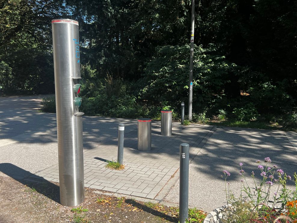 Poller-Anlage