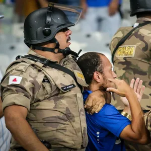 Polzeieinsatz beim Fußballspiel in Argentinien.