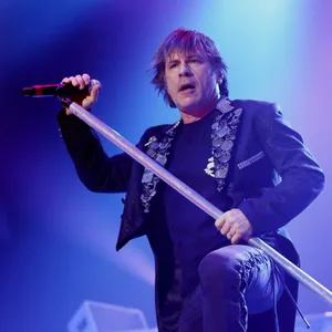 Iron Maiden um Sänger Bruce Dickinson spielen im Juni ein Konzert in Hannover. (Archivbild)