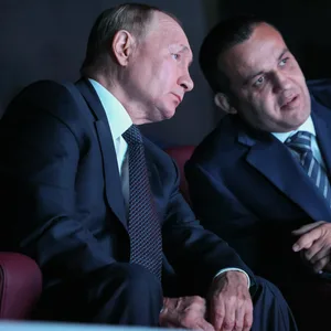 IBA-Präsident Umar Kremlev mit Wladimir Putin