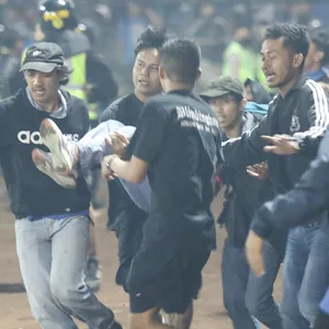 Massenpanik in Indonesien