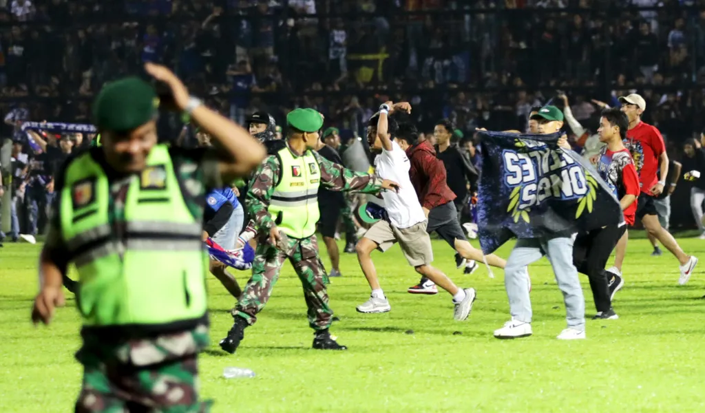 Stadion-Katastrophe in Indonesien