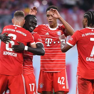 Die Bayern müssen vor dem Champions-League-Spiel in Pilsen einen weiteren Ausfall verkraften.