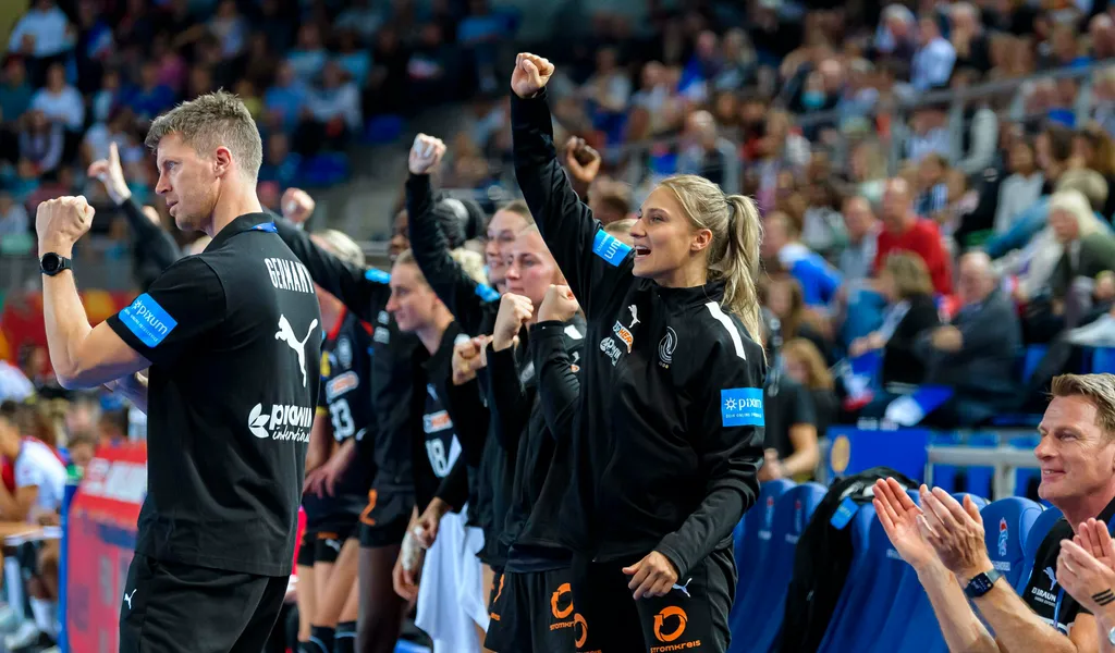 Handball-Torhüterin Isabell Roch jubelt