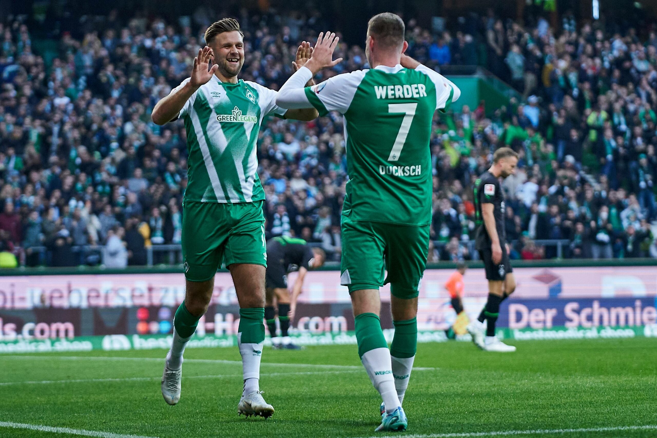 Niclas Füllkrug (l.) und Marvin Ducksch bilden bei Werder Bremen eigentlich ein erfolgreiches Sturmduo.