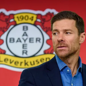 Xabi Alonso bei der Vorstellung als neuer Trainer von Bayer Leverkusen.