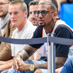 Jerome Boateng im Publikum beim EM-Halbfinale im Basketball
