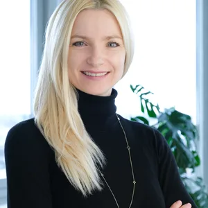 Anna-Theresa Korbutt ist seit Anfang 2021 Geschäftsführerin des Hamburger Verkehrsverbundes.