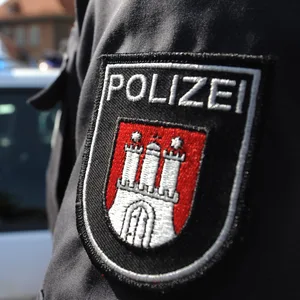 Beamter der Polizei Hamburg (Symbolbild).